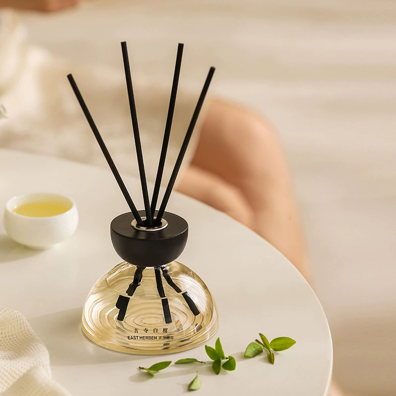 Home Fragrance Hotel - Botol Diffuser Reed 200ml dengan Minyak